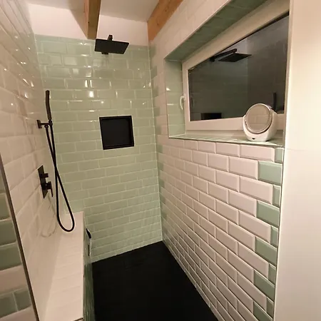 Auszeit Mit Dachterrasse Und Sauna דירה